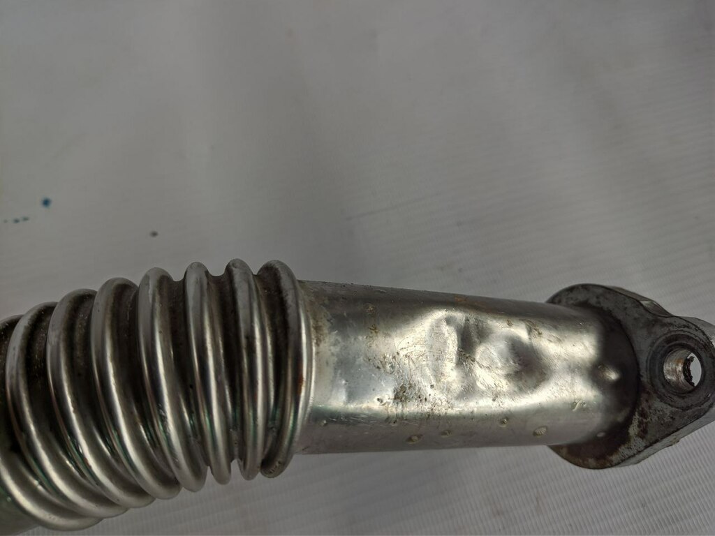 трубка системы egr D2066 б/у \ вмятина - 2